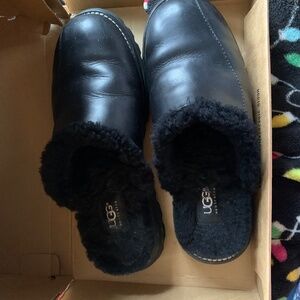 UGG Australia Black Slip-On Slides Women's Size 8 Fur Mules